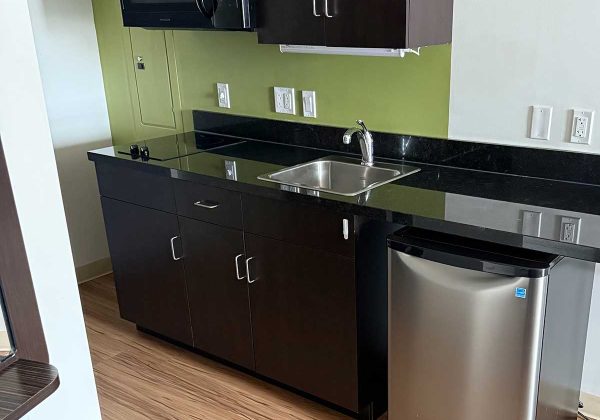 Elk-Island-Studios-kitchenette